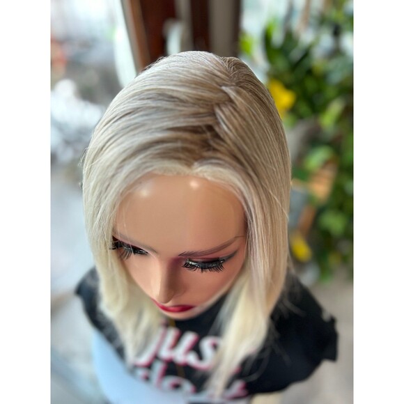 Belle Tress “Ground Theory” wig in color Bombshell Blonde-R new - Picture 4 of 9